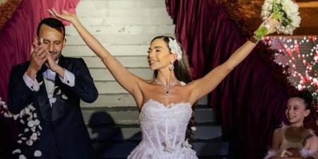 هي قنصل لبنان في سويسرا.. تعرّفوا إلى إشبينة الممثلة داليدا خليل (صور) - هرم مصر