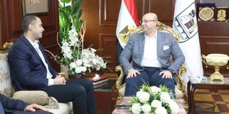 محافظ بني سويف يلتقي نائب وزير الصحة للحوكمة والرقابة - هرم مصر