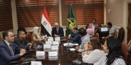 محافظ القليوبية يتابع أعمال تطوير ممشى أهل مصر وكورنيش النيل بالقناطر الخيرية - هرم مصر