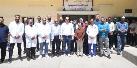 نائب وزير الصحة يتفقد مستشفيي الخارجة التخصصي وصدر الخارجة لتعزيز الخدمات الصحية - هرم مصر
