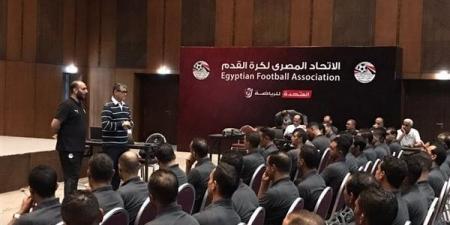 أوسكار رويز يجتمع بالحكام قبل إستئناف الدوري - هرم مصر