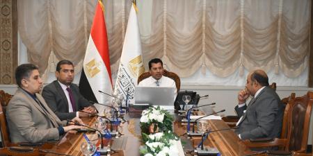وزير الرياضة يتابع عملية التطوير في مراكز الشباب بكافة المحافظات - هرم مصر