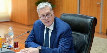وزير البترول يؤكد أهمية الترويج للمناطق الاستثمارية في جنوب مصر   - هرم مصر