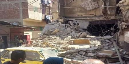 انهيار منزل مهجور في طنطا وتحطم سيارة أجرة دون إصابات - هرم مصر