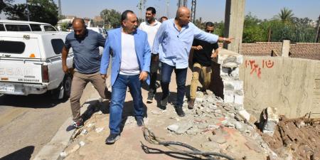 محافظ أسيوط يتفقد أعمال فتح محور مروري جديد - هرم مصر