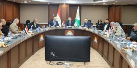 محافظ الجيزة يبحث موقف المرافق ودعم البنية التحتية بالمنطقة الصناعية بأبو رواش - جريدة هرم مصر