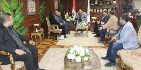 محافظ بني سويف ونقيب المهندسين يبحثان تعزيز التعاون لدفع عجلة التنمية - جريدة هرم مصر