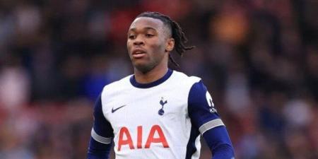 هجوم ليلي وسرقة وتكسير زجاج سيارة فاخرة للاعب في الدوري الإنجليزي - جريدة هرم مصر