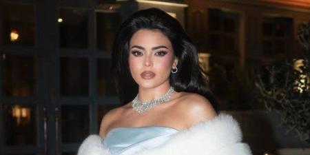 سعر خيالي.. أسماء جلال تثير الجدل بفستان بـ 200 ألف جنيه - جريدة هرم مصر