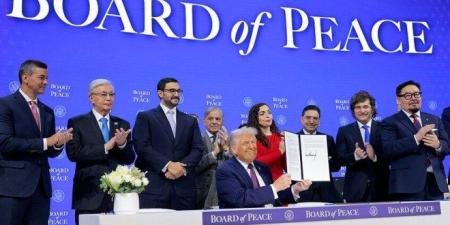 ترامب يطلق "مجلس السلام" ويعد بإنهاء الحروب في الشرق الأوسط - جريدة هرم مصر