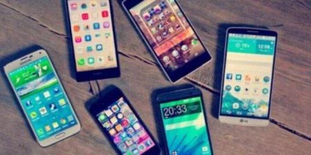 مصطفى بكري: زيادة أسعار الهواتف 10 ألاف جنيه بعد تطبيق قرار الجمارك - جريدة هرم مصر