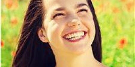 بمناسبة اليوم العالمي للضحك.. فوائد مذهلة للضحك على القلب والأعصاب والبشرة - جريدة هرم مصر