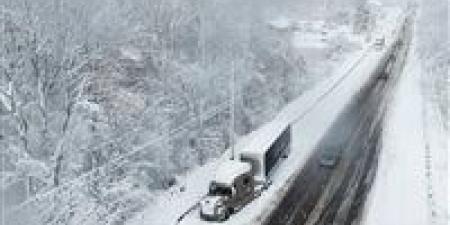 حالة طورائ ونصف مليون شخص بلا كهرباء.. العاصفة الثلجية تشل الحركة في أمريكا - جريدة هرم مصر