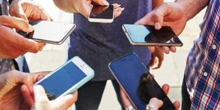 شعبة المحمول: قرار إلغاء إعفاء الهواتف أدى لارتفاع أسعار المستعمل بنسبة 10% وقد تزيد - جريدة هرم مصر