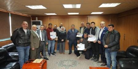 شهادات تقدير تروي قصة عطاء.. رئيس مياه البحيرة يُكرم العاملين بمحطة الحرير الصناعي بكفر الدوار - جريدة هرم مصر
