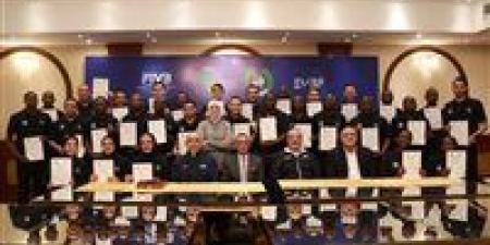 الكرة الطائرة| ياسر قمر يختتم دورة ترشيح الحكم الدولي وتكريم الحكام - جريدة هرم مصر