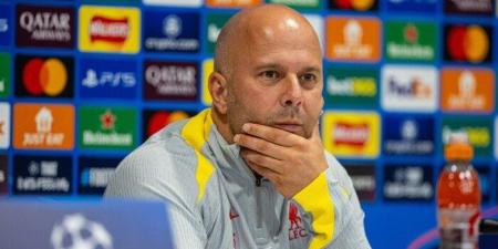 واين روني يحسم الجدل حول مستقبل آرني سلوت مع ليفربول - جريدة هرم مصر