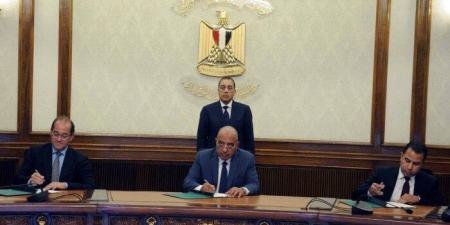 رئيس الوزراء يشهد توقيع اتفاق بين شركة «تحيا مصر» ووزارتي «الكهرباء» و«المالية» - جريدة هرم مصر