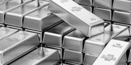 الفضة تهبط 40% من ذروتها التاريخية.. الفائدة والنفط والتصعيد الإيراني يعصفون بالسوق العالمي - جريدة هرم مصر