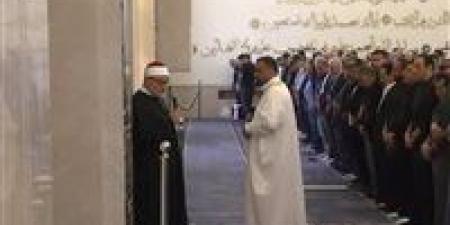 خالد الجندي يقيم صلاة جنازة الفنان هاني شاكر بمسجد أبو شقة| صور - جريدة هرم مصر