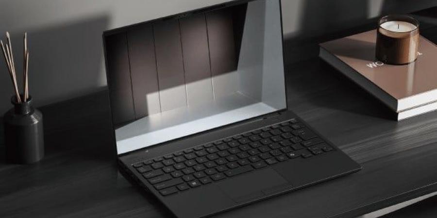 أخف حاسب محمول في العالم مقاس 14 بوصة: Fujitsu Zero Lifebook WU5/J3 بهيكل ألياف الكربون