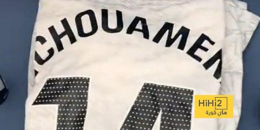 فيديو.. غرف ملابس ريال مدريد في السانتياجو برنابيو قبل الكلاسيكو