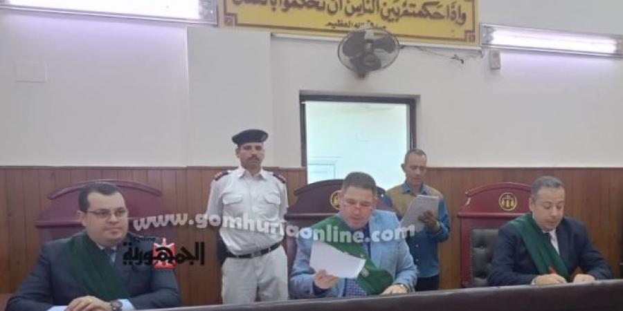 هيئة المحكمة شنطة اسلام كلها ممنوعات وعاقبته بالسجن المشدد10سنوات