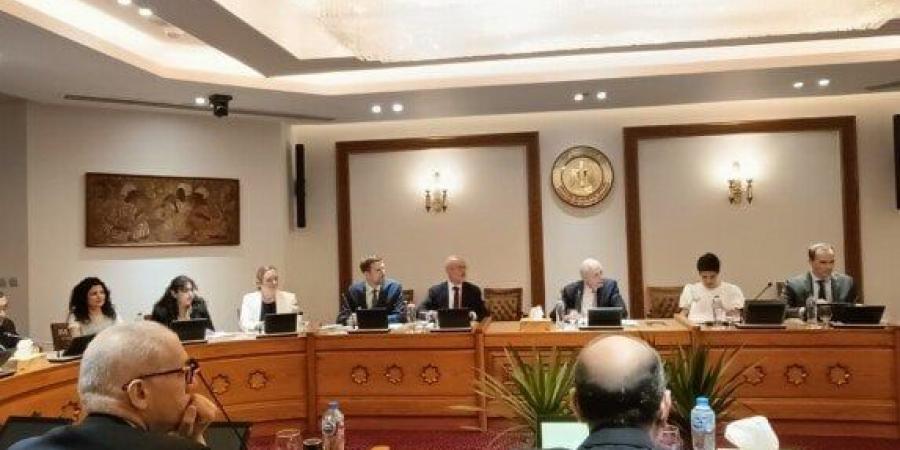 مساعد وزير الخارجية يجرى مشاورات مع ممثلي وزارتي ‏الخارجية والداخلية الفرنسية - هرم مصر