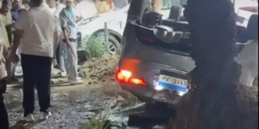 نقل المصابين للمستشفى.. حالة حادث تصادم بين سيارة ملاكي وموتوسيكل في الحوامدية - هرم مصر