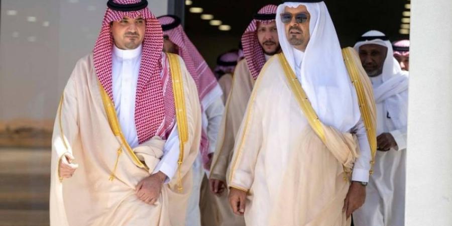 عبدالعزيز بن سعود يتابع سير العمل في صالة الحجاج بمطار الطائف الدولي - هرم مصر