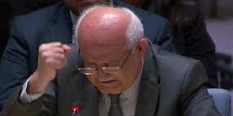 “ضرب بقبضته على الطاولة”… مندوب فلسطين يبكي أمام العالم (صور) - هرم مصر