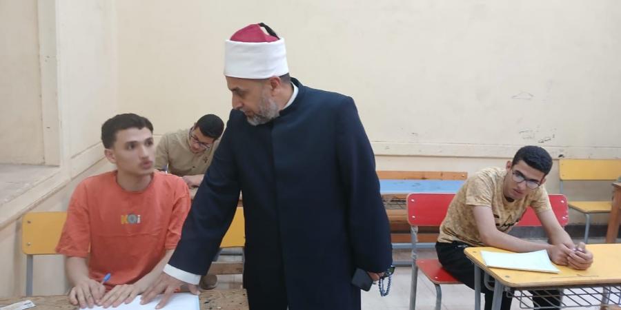 انتظام أول أيام امتحانات الشهادة الثانوية بمنطقة الشرقية الأزهرية - هرم مصر