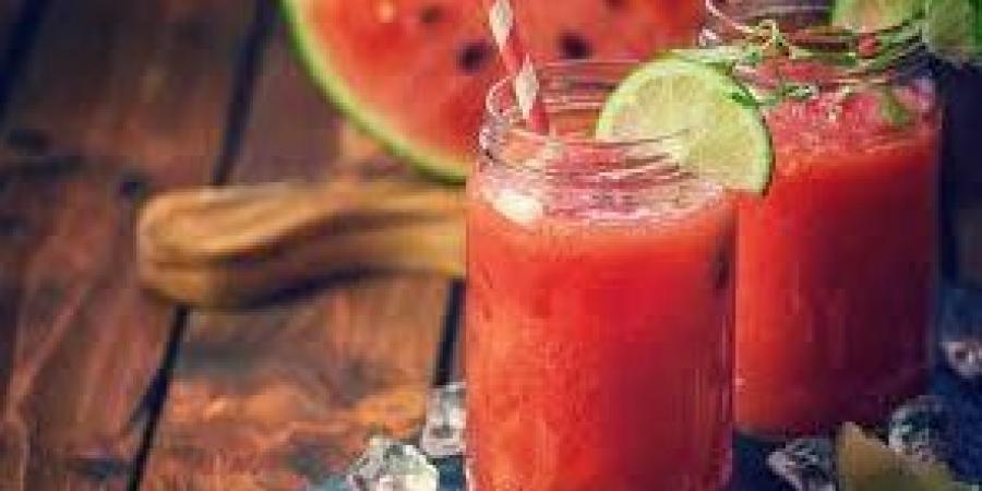 سهل وسريع.. طريقة لعمل عصير البطيخ المنعش - هرم مصر