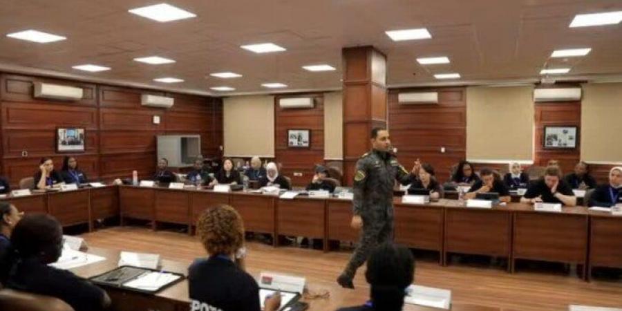«حفظ السلام» بـ الداخلية ينظم دورة تأهيلية لكوادر «الشرطة النسائية» | فيديو - هرم مصر