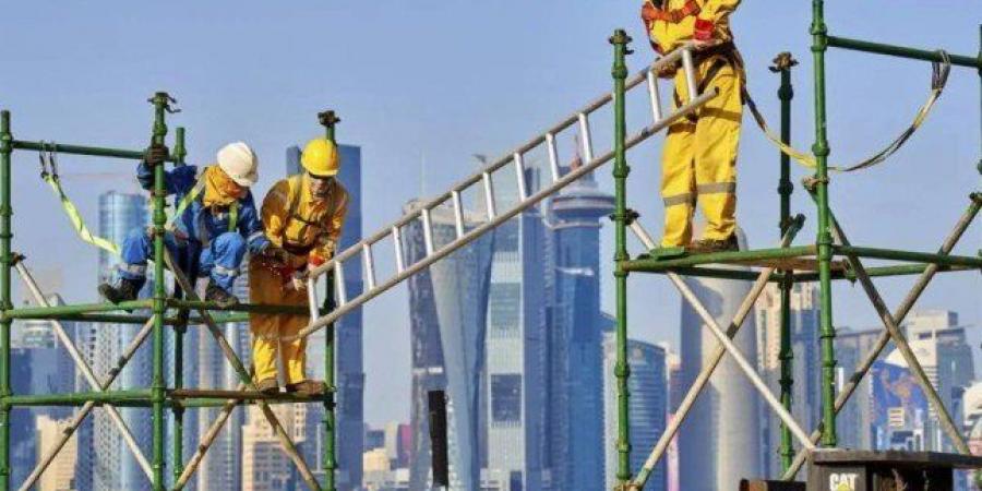 القوى العاملة الكويتية تعلن بدء حظر العمل بالأماكن المكشوفة من 11 صباحا إلى 4 مساء وحتى نهاية اغسطس - هرم مصر