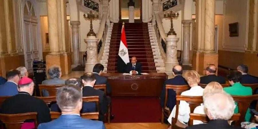 وزير الخارجية والهجرة يلتقى بسفراء الدول الأوروبية المعتمدين فى القاهرة - هرم مصر