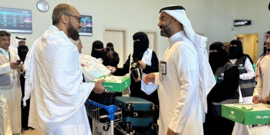 مدير فرع وزارةالصحة بالطائف يتفقد الخدمات الصحية بالمطار ويستقبل حجاج الولايات المتحدة - هرم مصر