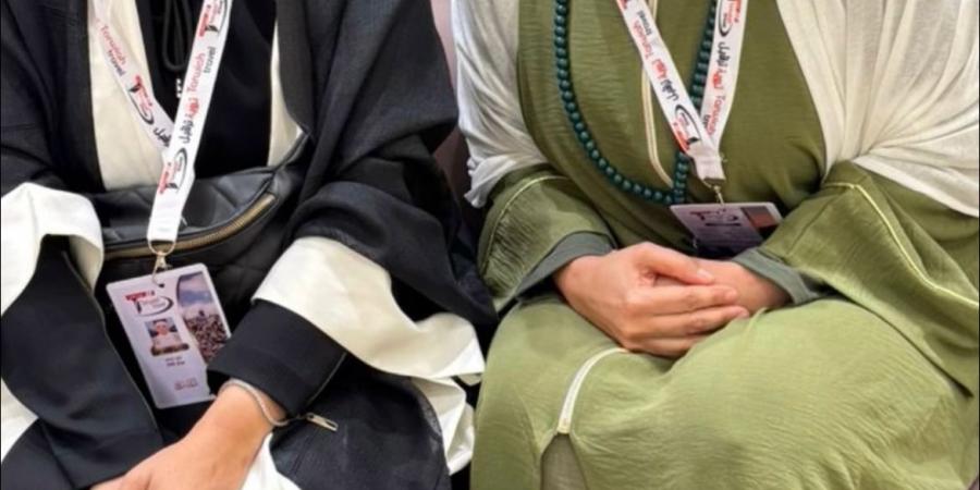 بصورة من المطار .. مفيدة شيحة ودعاء فاروق تستعدان لـ الحج - هرم مصر