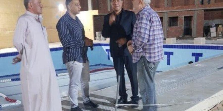 مدير رياضة القليوبية يتفقد الأعمال الإنشائية لحمام السباحة بمركز شباب أجهور الكبرى - هرم مصر