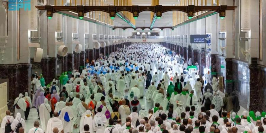 العناية بالحرمين تُفعِّل منظومة تبريد بطاقة 155,000 استعدادًا لحج 1446هـ - هرم مصر