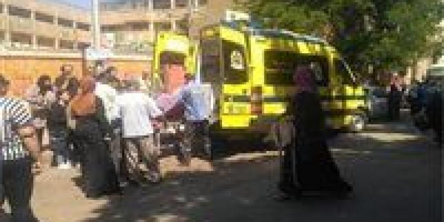 مصرع سائق وطفل إثر إصطدام سيارتين نقل  بوادي النطرون - هرم مصر
