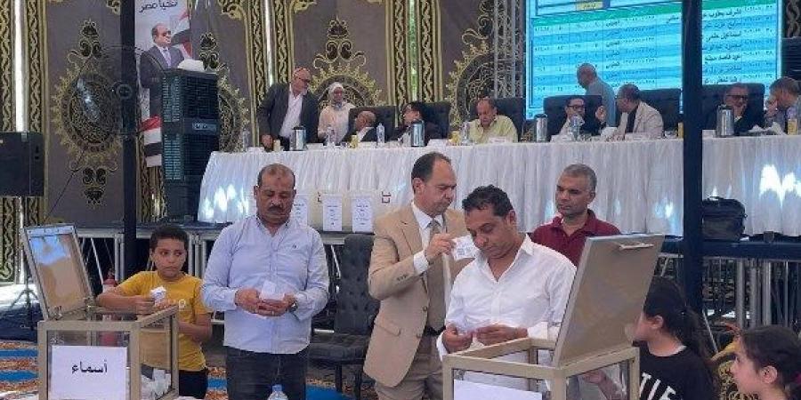 بالقرعة العلنية..تخصيص 300 قطعة أرض للمواطنين بالرابية بمدينة الشروق - هرم مصر