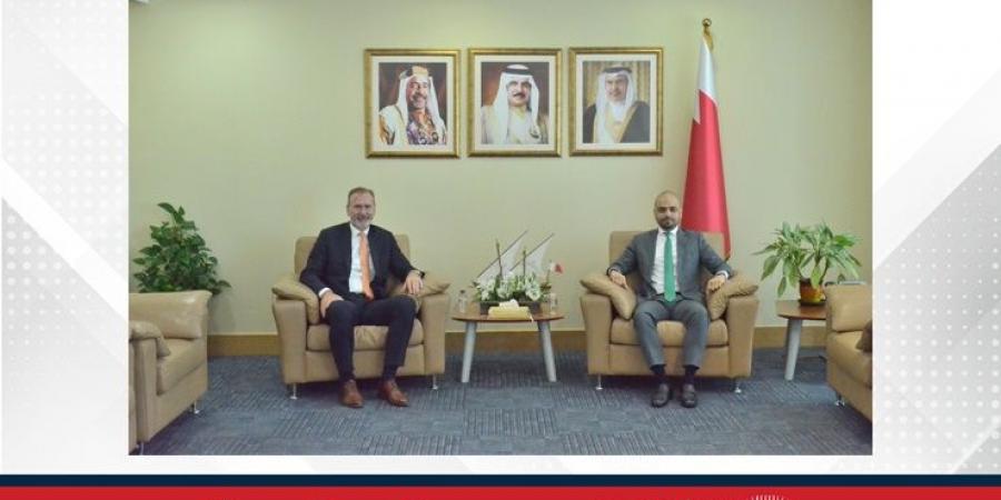 وزير التنمية الاجتماعية يستقبل سفير جمهورية ألمانيا الاتحادية لدى مملكة البحرين بمناسبة انتهاء فترة عمله - هرم مصر