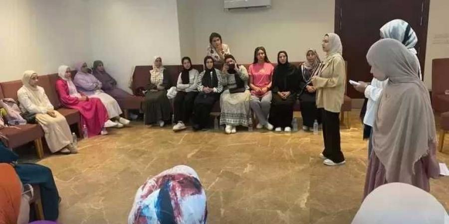 في محافظة سوهاج.. برنامج ”نورة” يدمج الفتيات من ذوي الإعاقة ضمن فعالياته التدريبية - هرم مصر