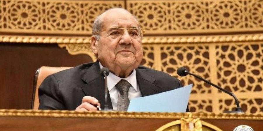 الشيوخ يحيل طلبات النواب بشأن سياسة الحكومة بقطاع البيئة للجنة المختصة - هرم مصر