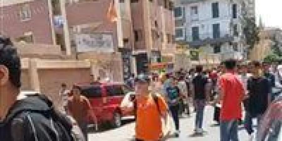 طلاب الشهادة الإعدادية في قنا يؤدون امتحاني العلوم والتربية الدينية وسط إجراءات مشددة - هرم مصر