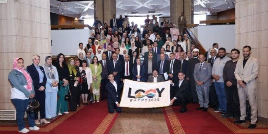 وزير الزراعة يفتتح فعاليات مؤتمر الشباب المحلي للتغير المناخي - هرم مصر
