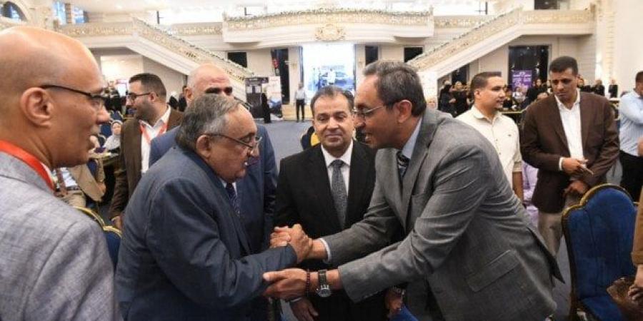 محافظ قنا يشهد افتتاح مؤتمر صيادلة جنوب الصعيد الأول - هرم مصر