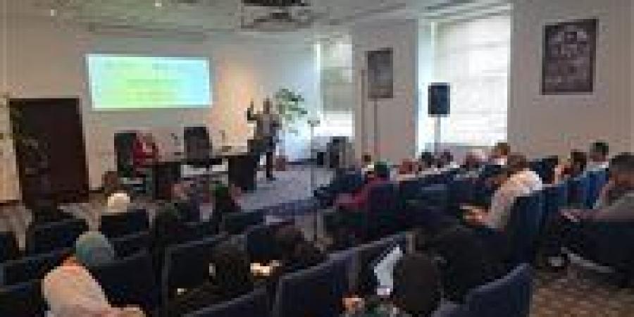 محاضرة عن رقمنة المخطوطات في مركز توثيق التراث بمكتبة الإسكندرية - هرم مصر