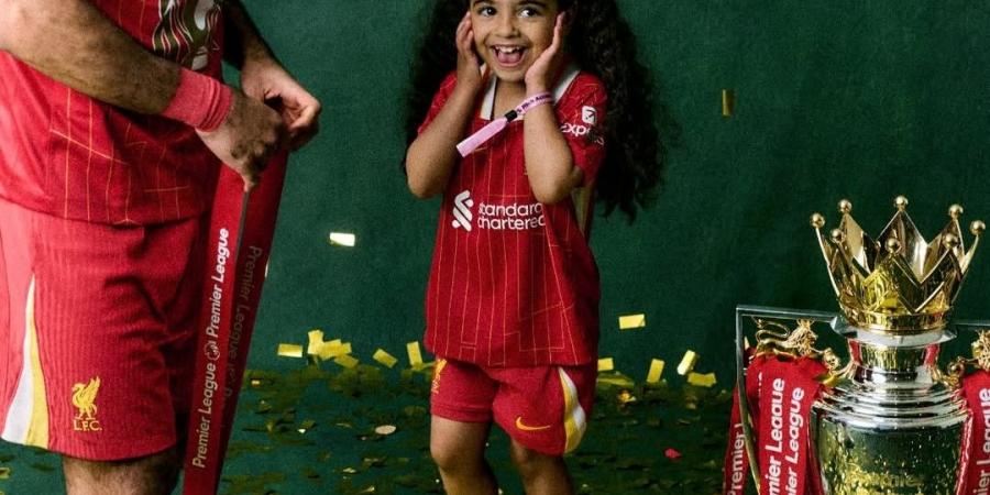 مع مكة وكيان .. محمد صلاح يحتفل بالتتويج بالدوري الإنجليزي - هرم مصر